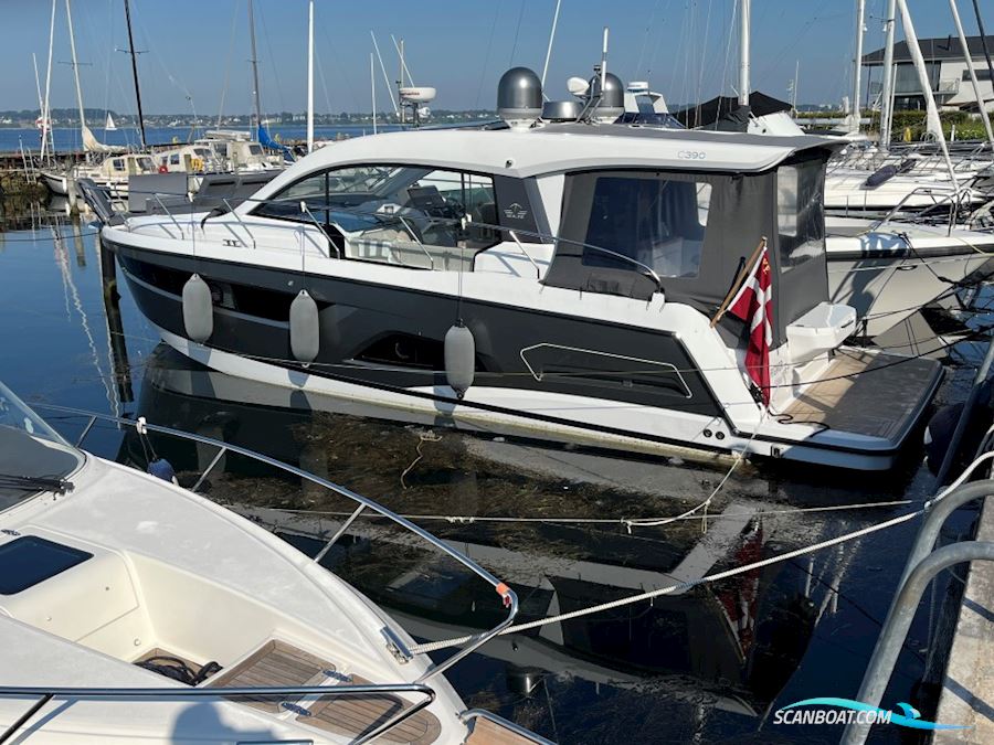 Sealine C390 Motorbåt 2020, med Volvo Penta D6-380A-G Marine Diesel Mit Z-Antrieb Und Duoprops motor, Danmark