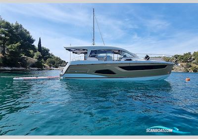 Sealine C390 Motorbåt 2024, med 2 x Volvo D6-380 motor, Kroatien