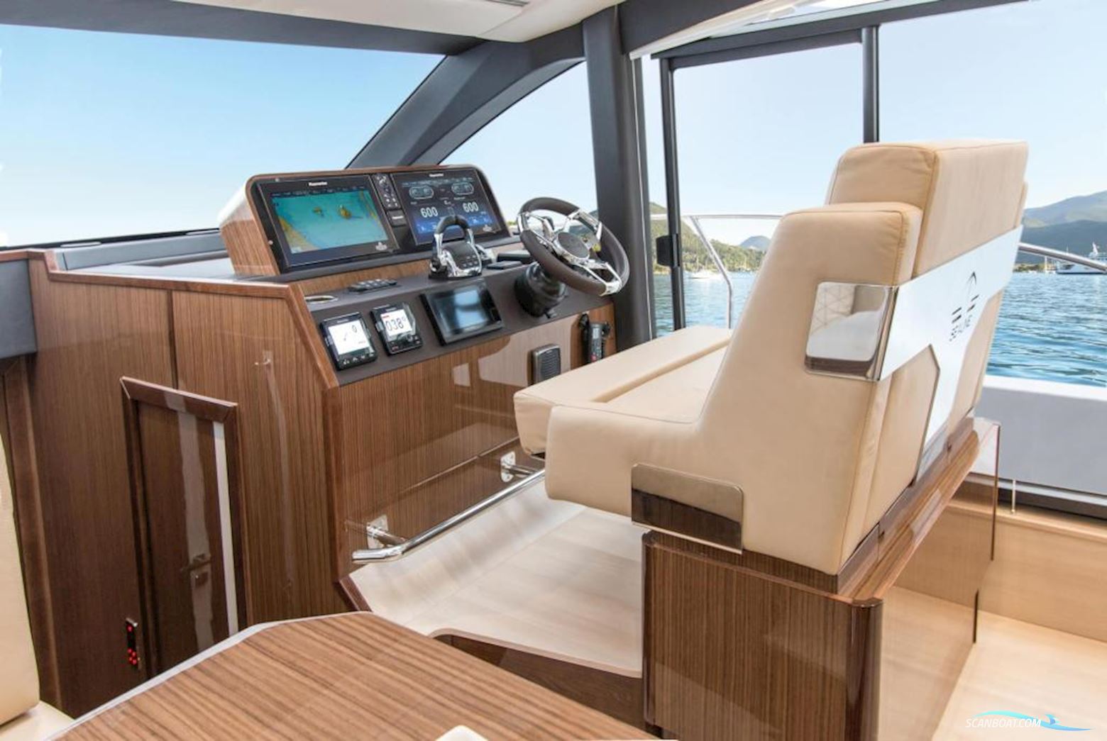 Sealine C430