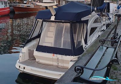 Sealine F 34 Motorbåt 2005, med 2 x Volvo Penta D4-260 motor, Sverige