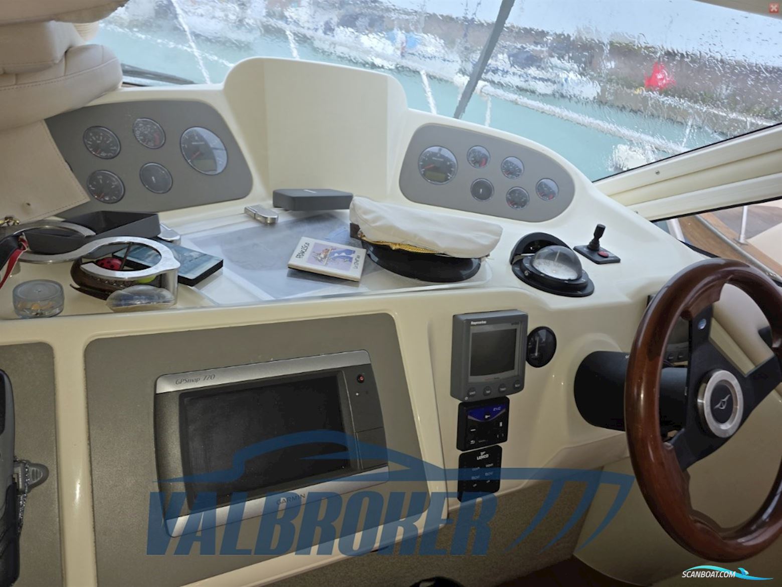 Sealine F 37