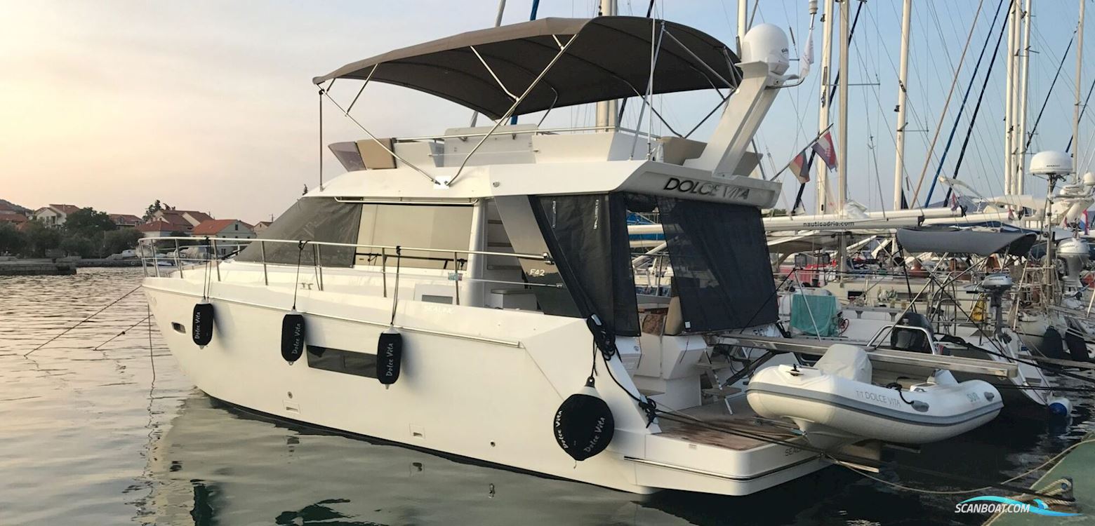 Sealine F 42 Flybridge Motorbåt 2013, med Volvo motor, Kroatien