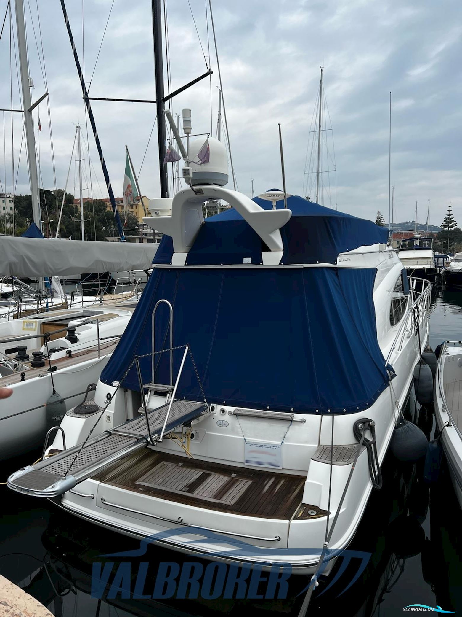 Sealine F 42/5