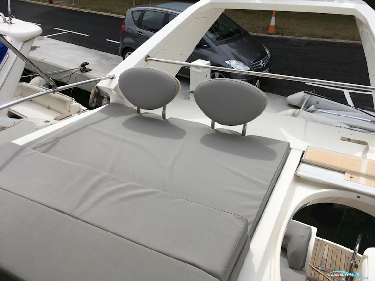 Sealine F34 Flybridge