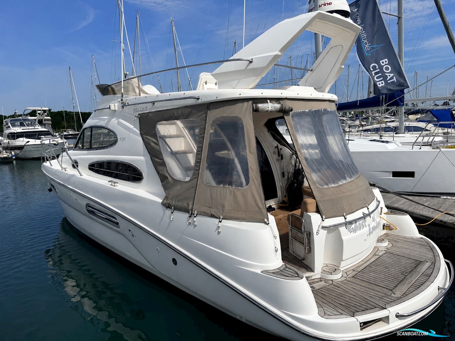 Sealine F37