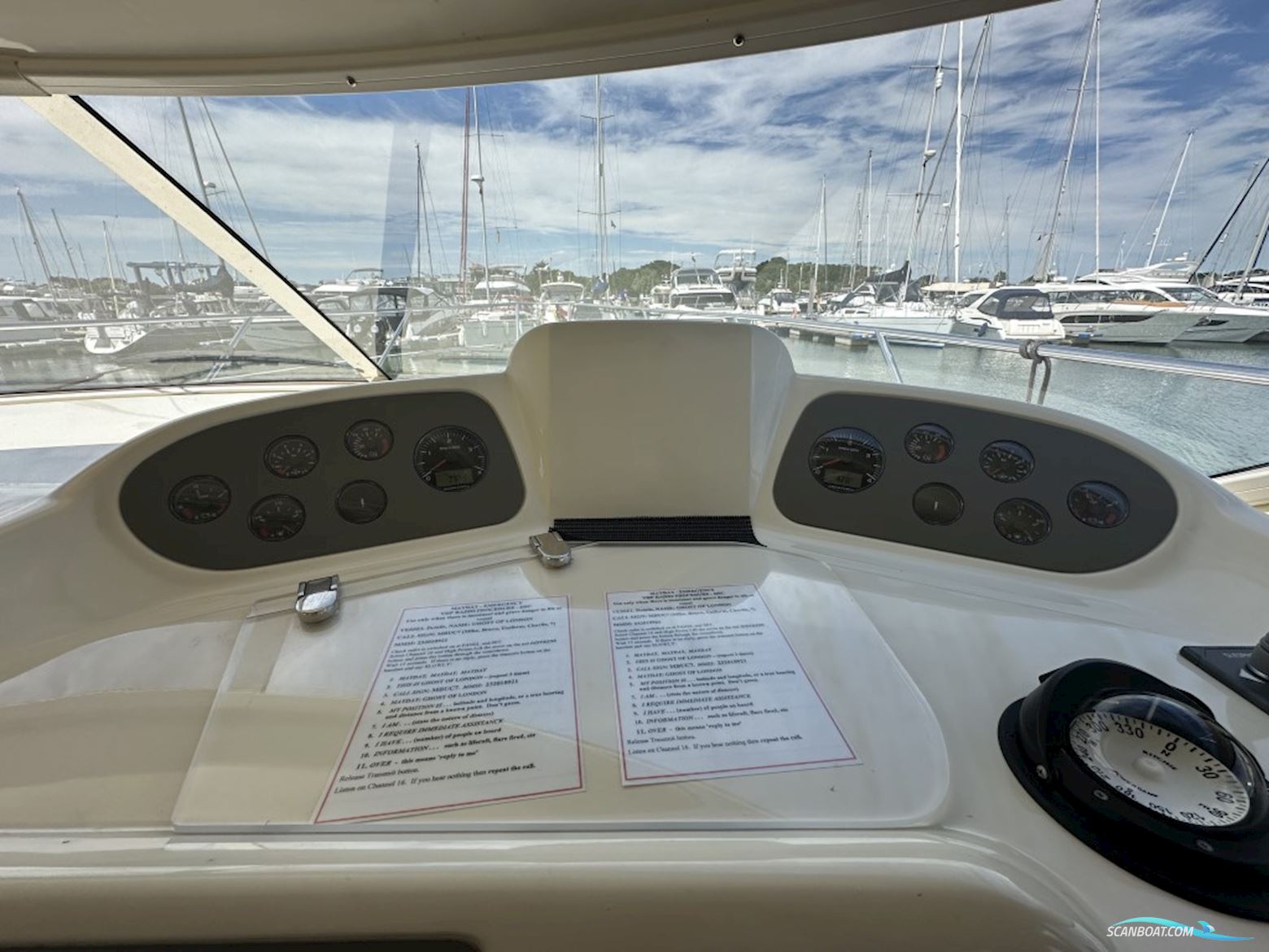 Sealine F37