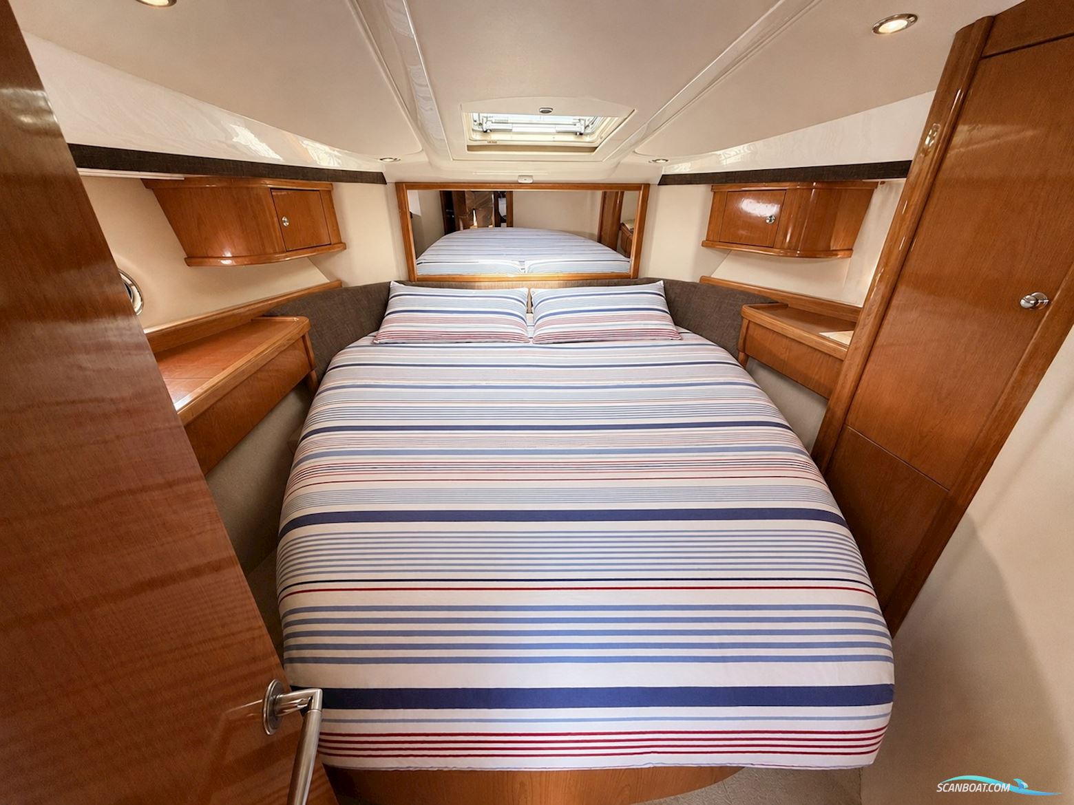 Sealine F37