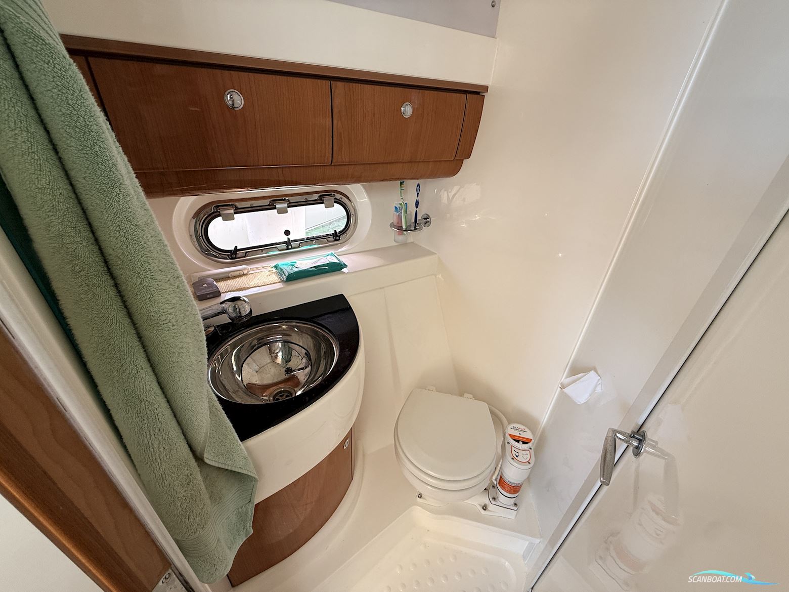 Sealine F37
