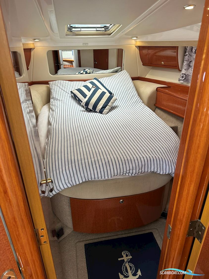 Sealine F37