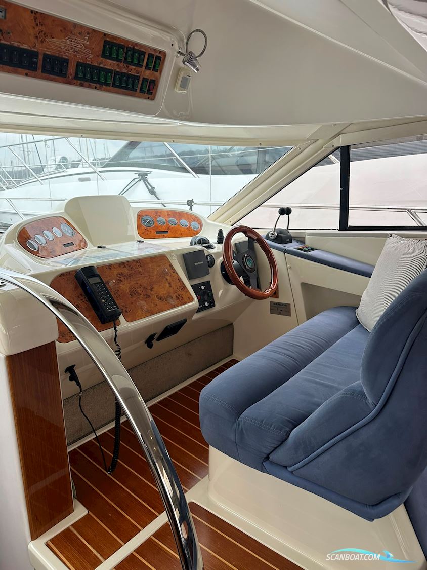 Sealine F37