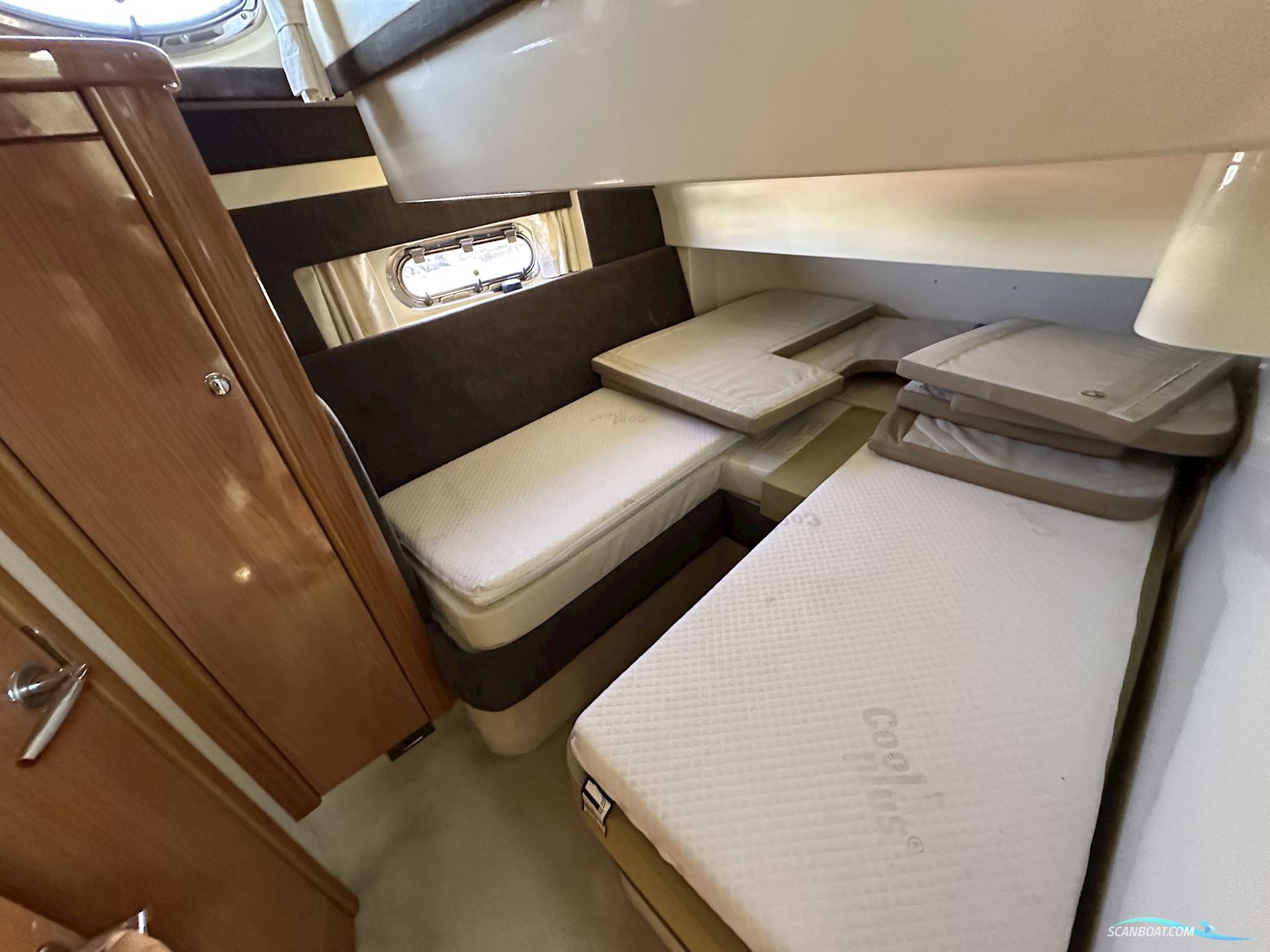 Sealine F37