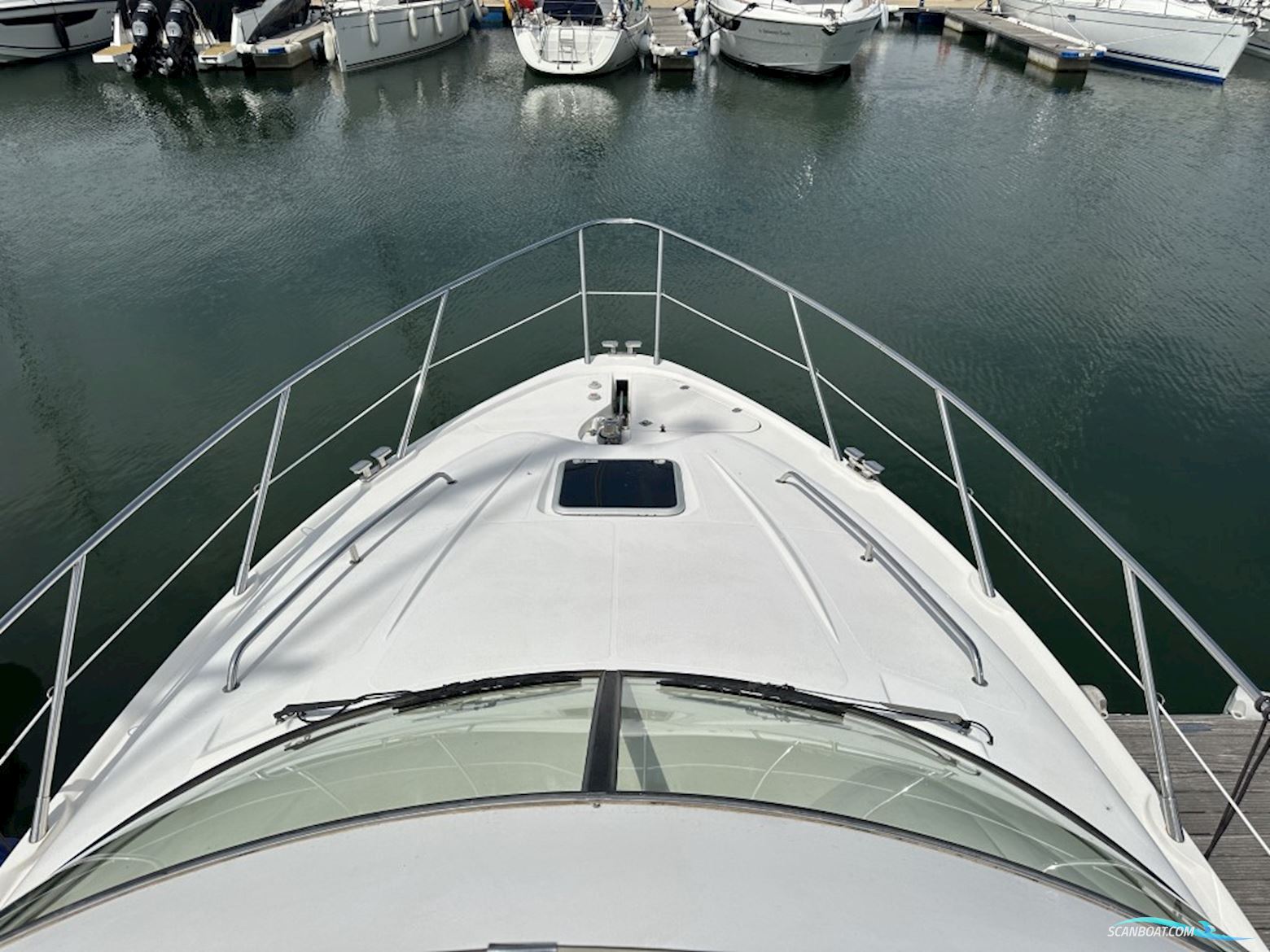 Sealine F37