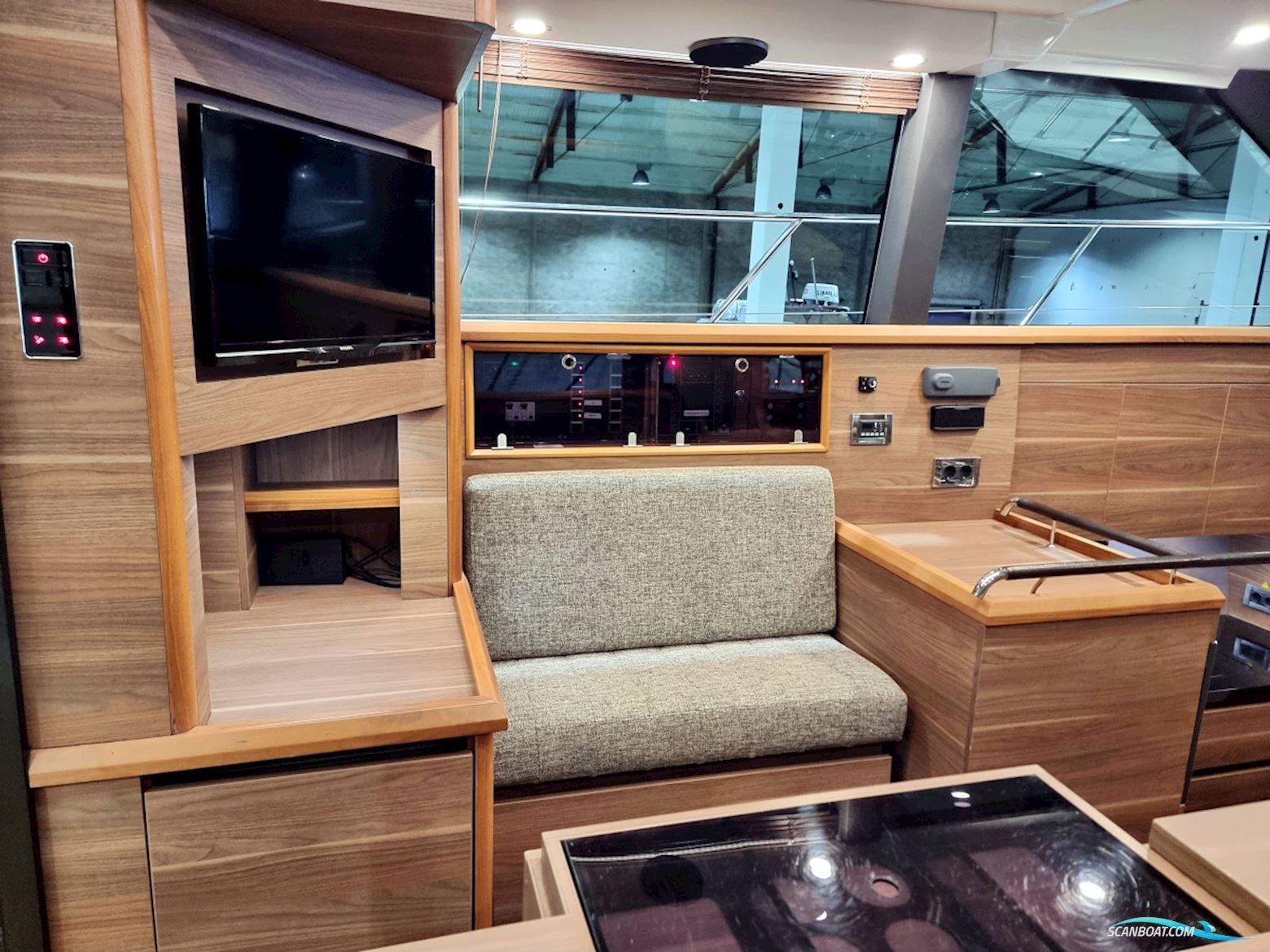 Sealine F380 Volvo Penta D6-330 EVC