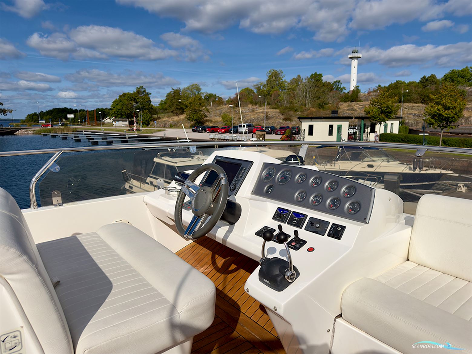 Sealine F42/5