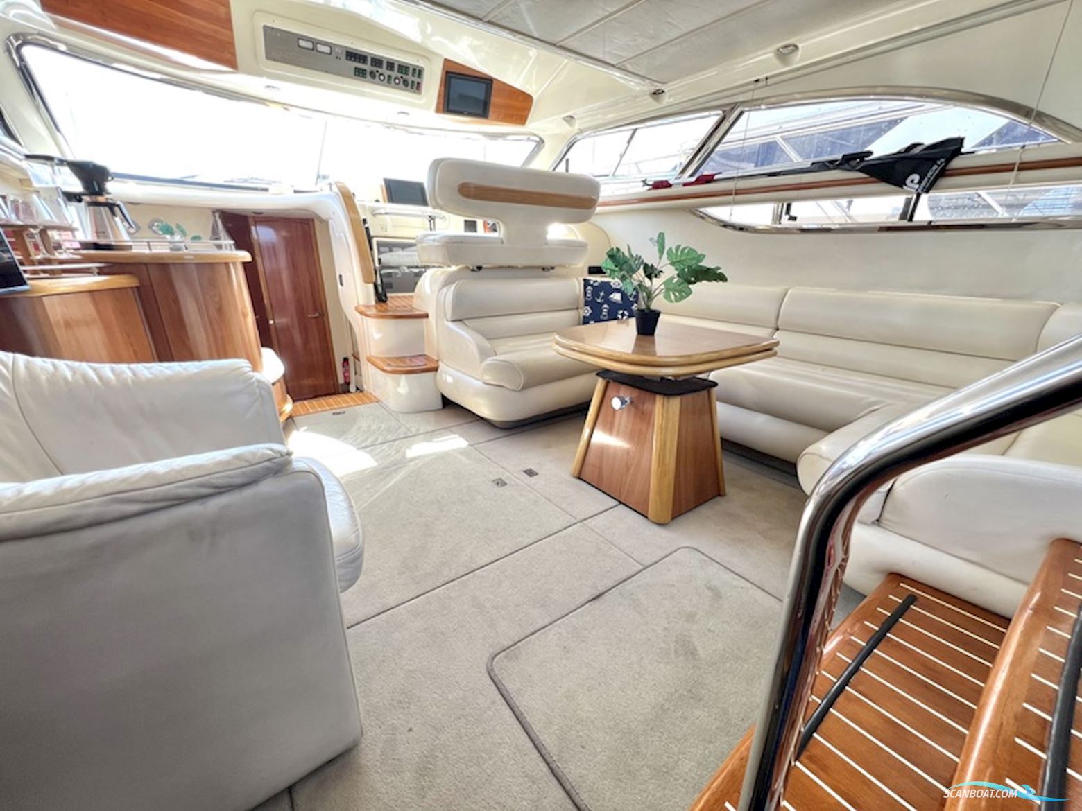 Sealine F43