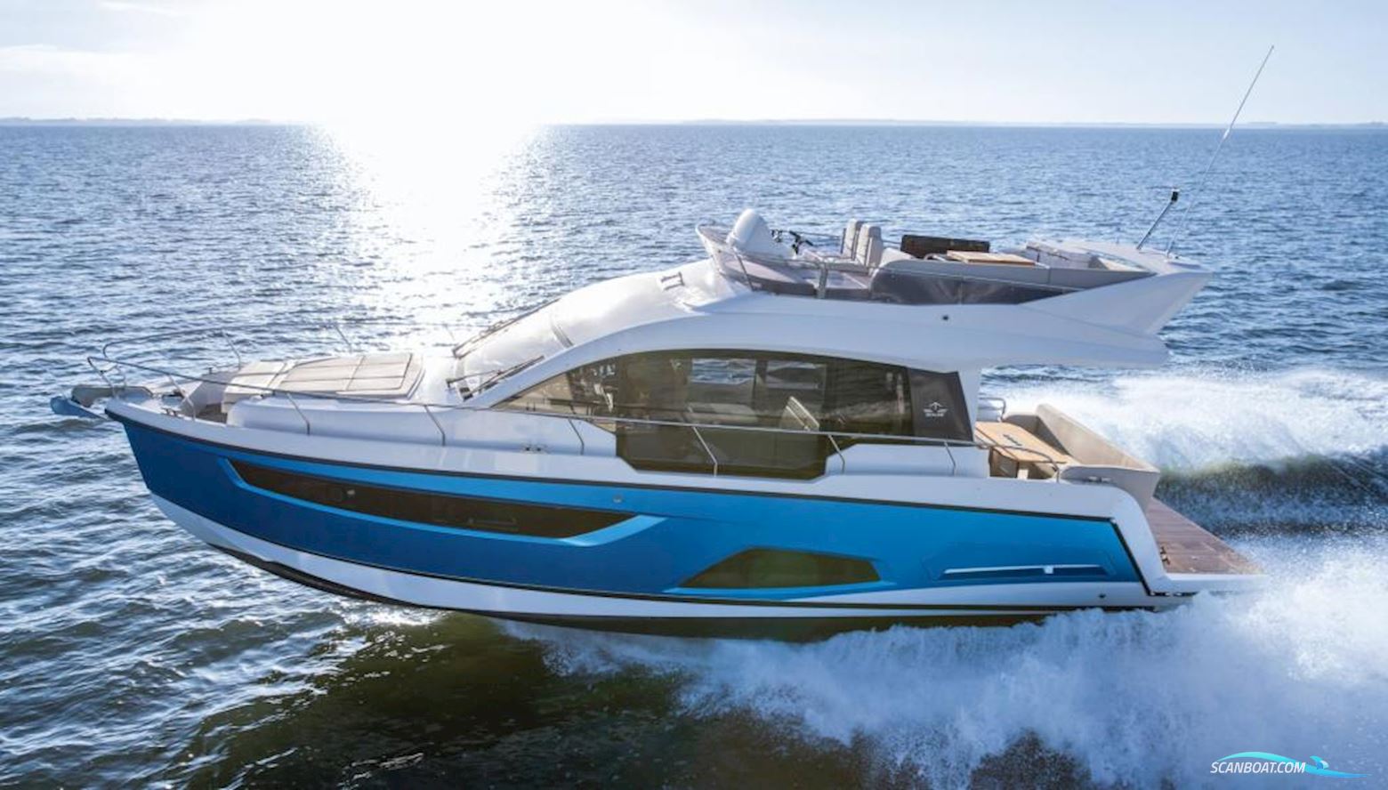 Sealine F430 Motorbåt 2025, med Volvo Pente Ips 500 motor, Tyskland