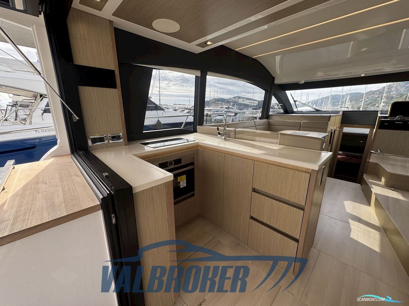 Sealine F430