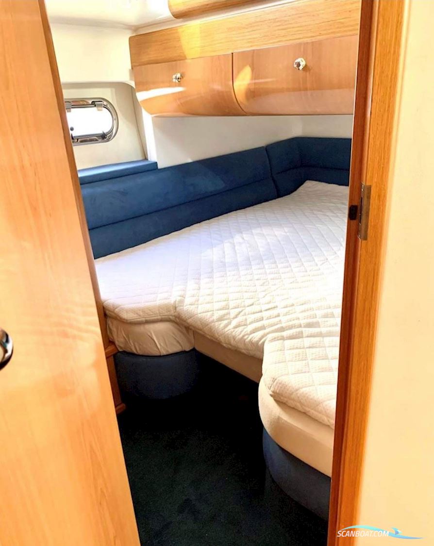 Sealine F44, Flybridge