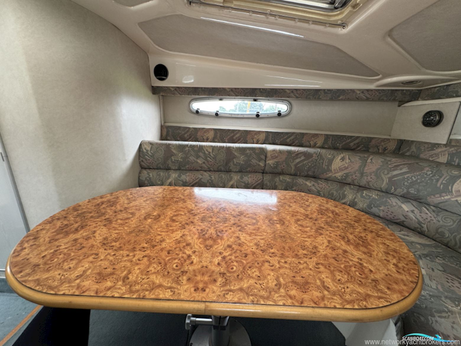 Sealine International 28