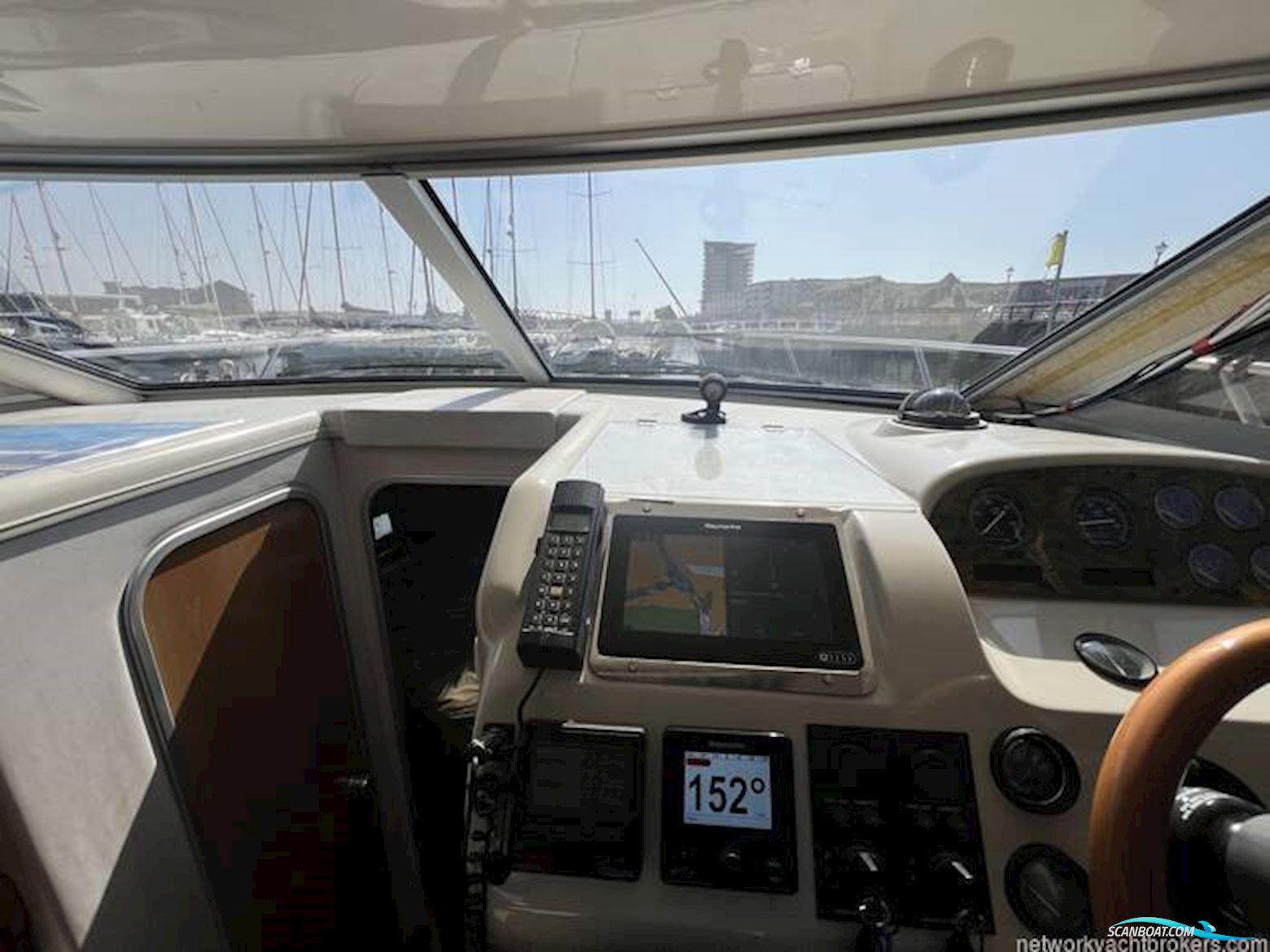 Sealine International 330 Statesman