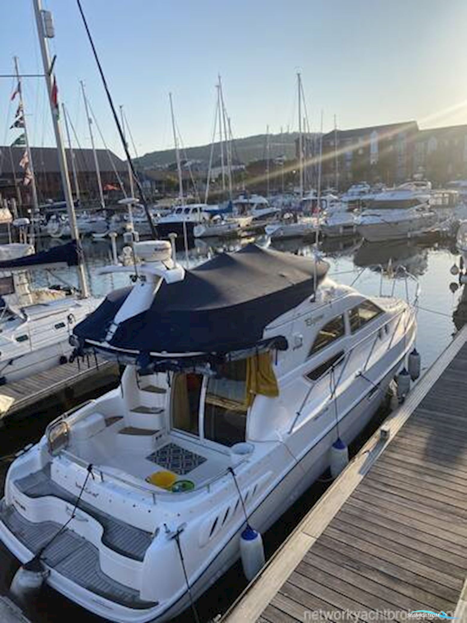 Sealine International F33