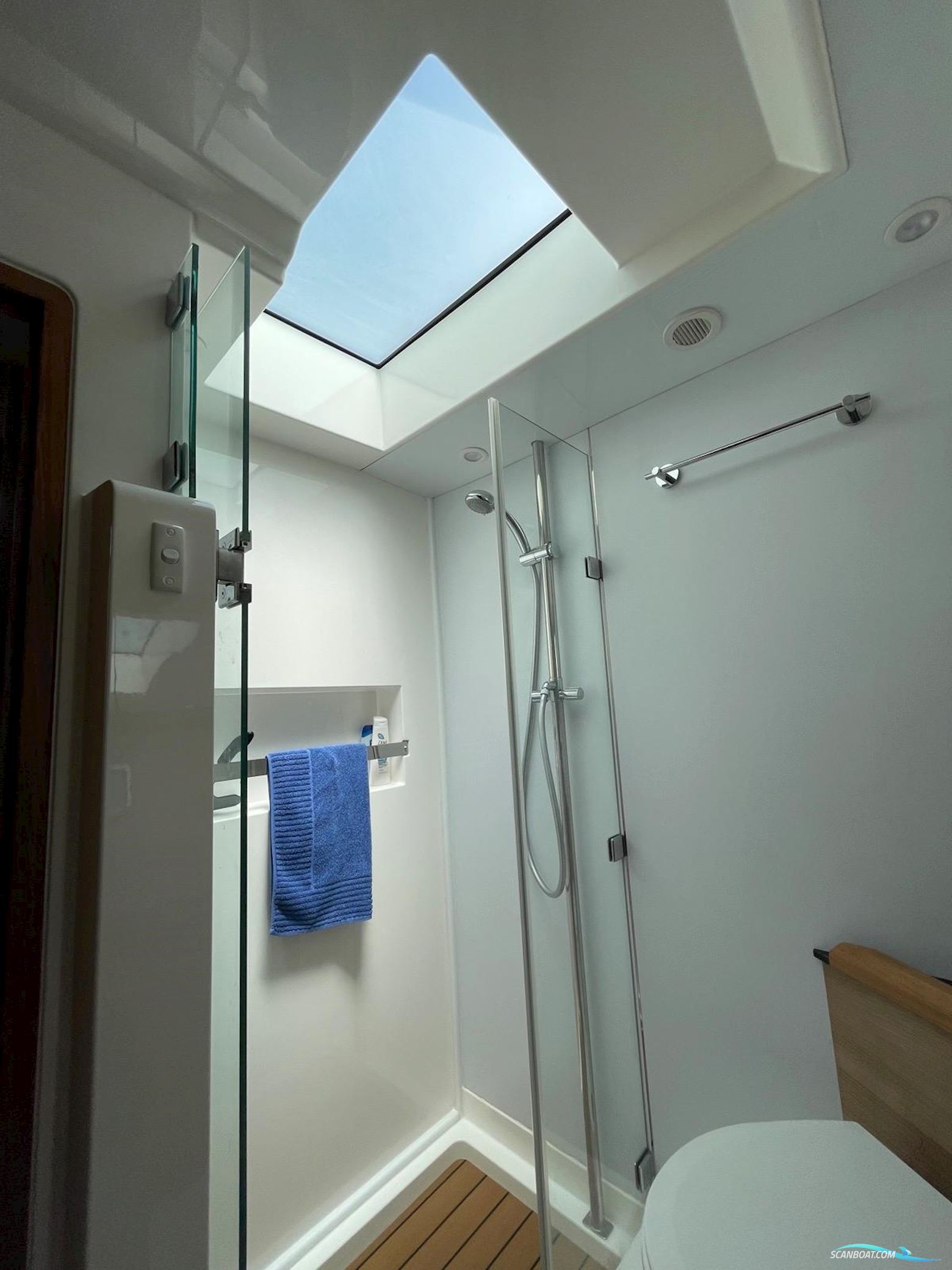 Sealine International F42