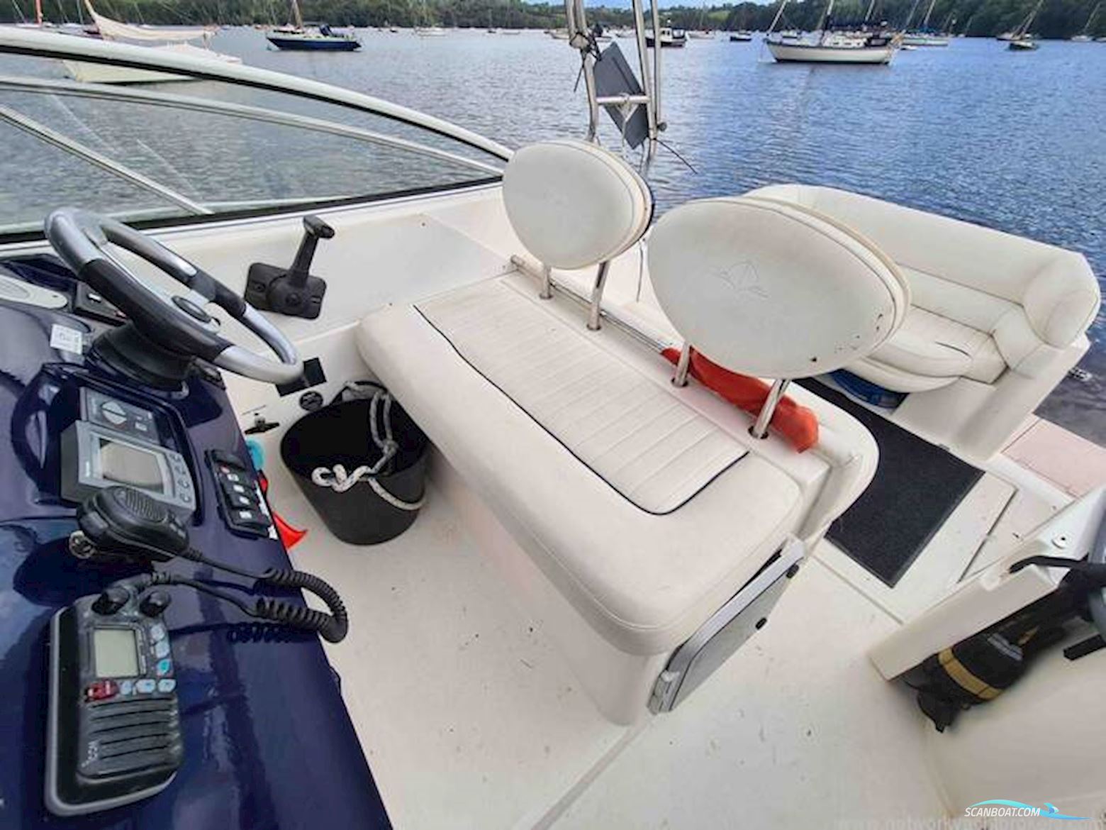 Sealine International S23 Sports Cruiser