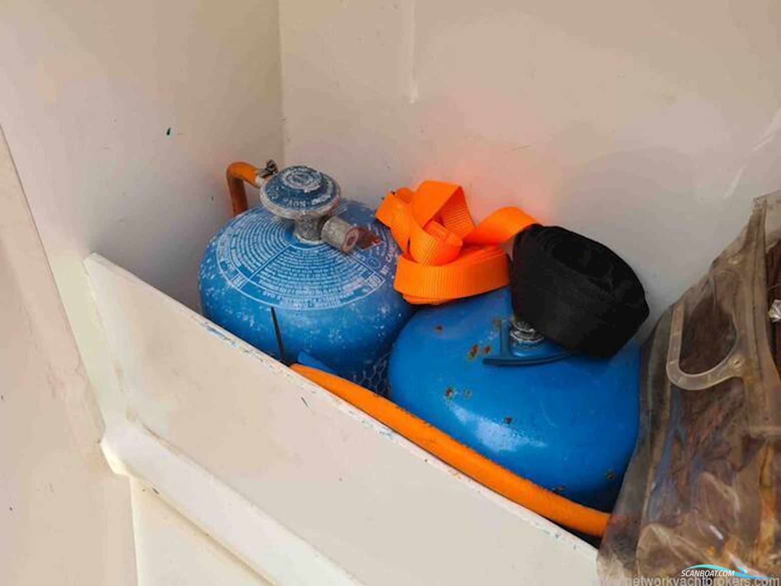 Sealine International S23 Sports Cruiser