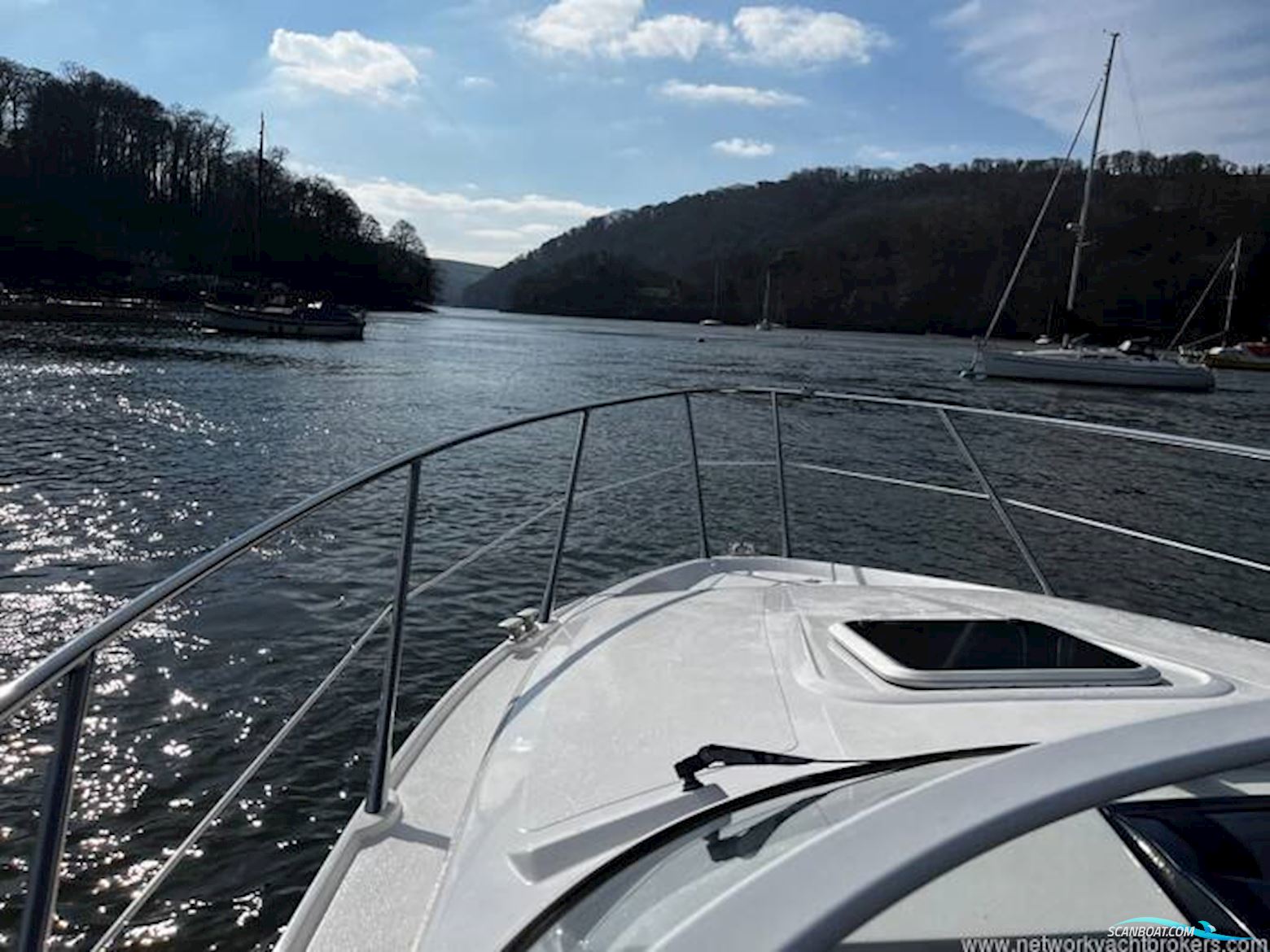 Sealine International S23 Sports Cruiser