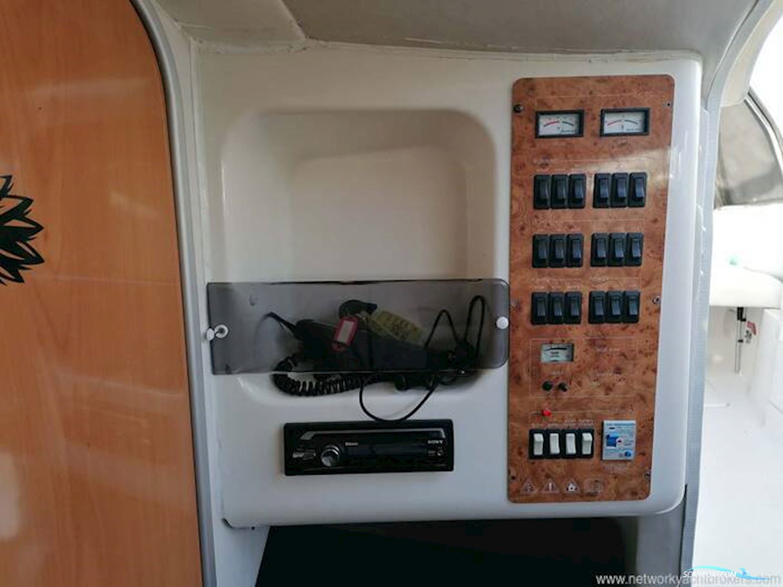 Sealine International S24