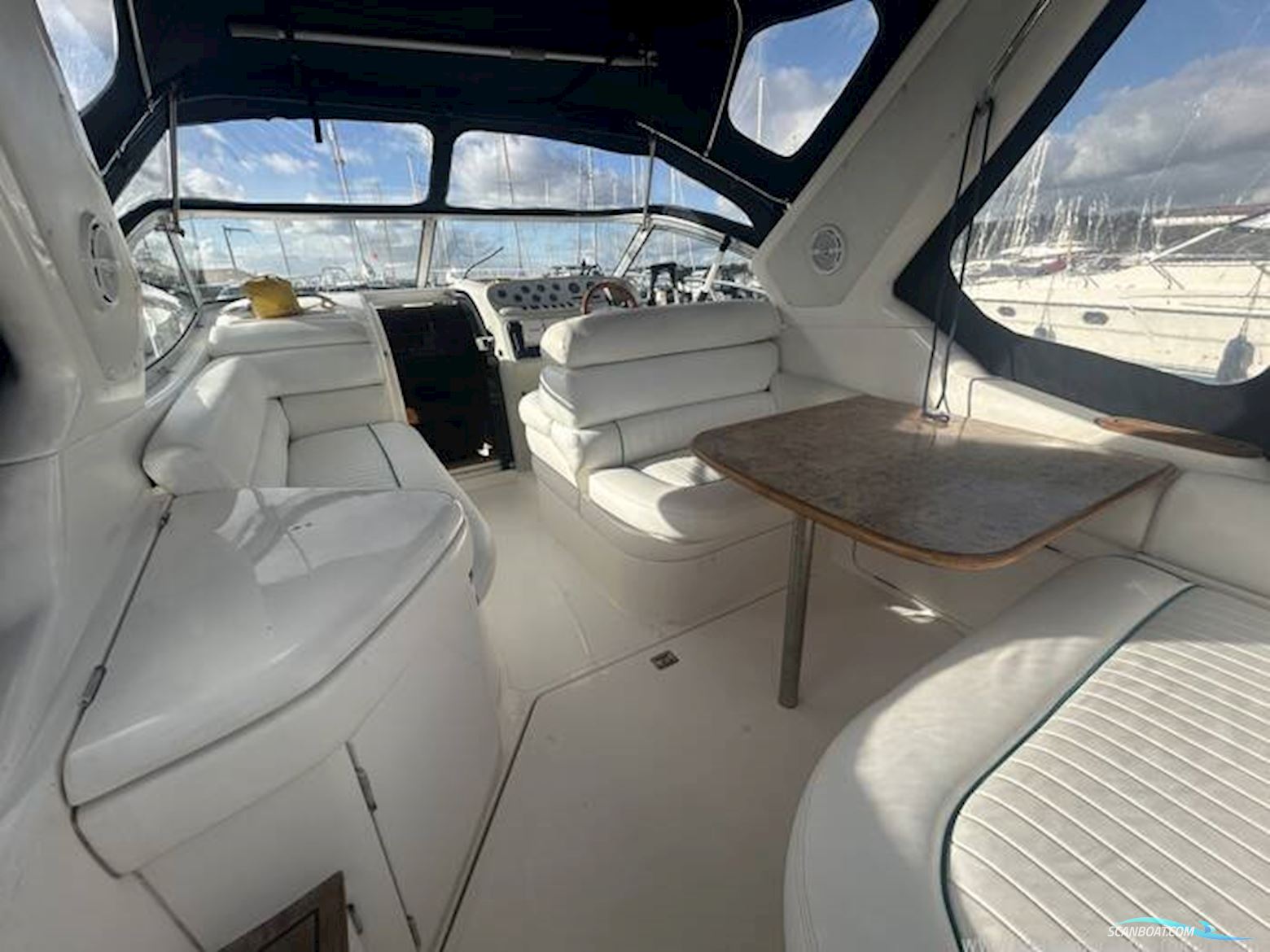 Sealine International S28