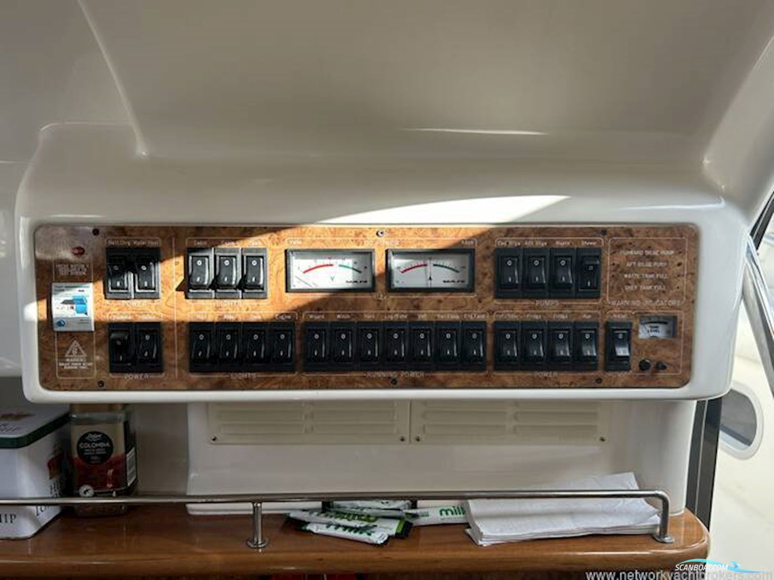 Sealine International S28