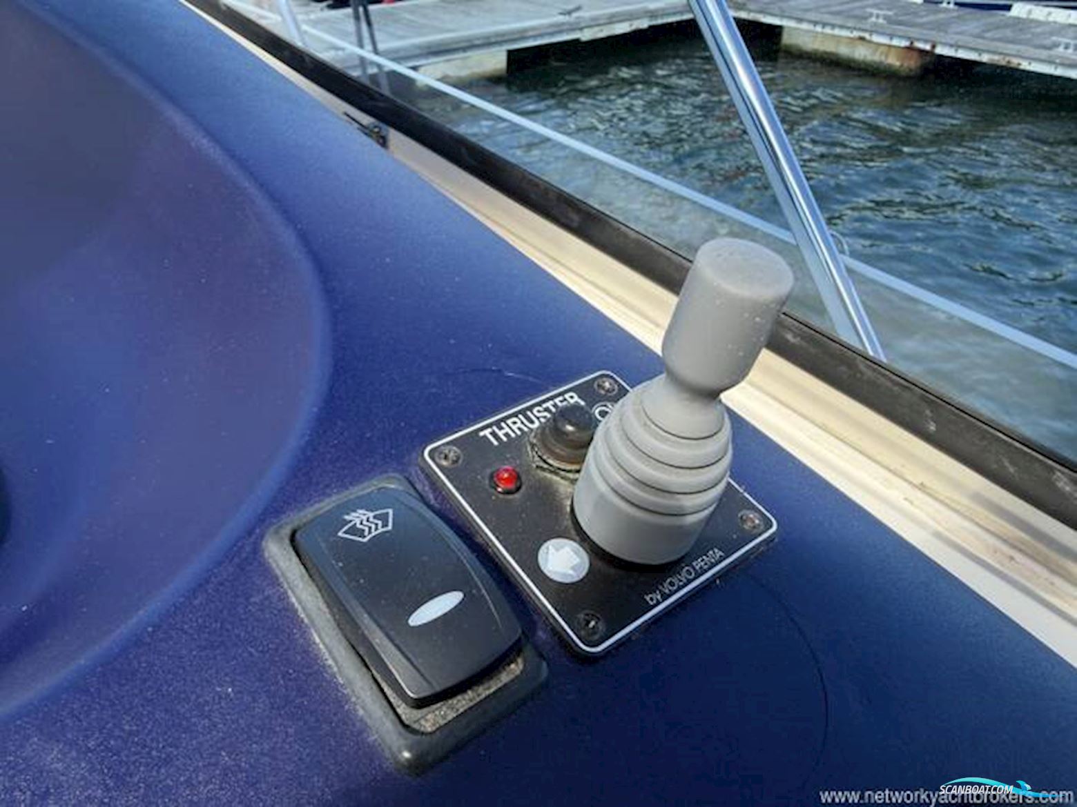 Sealine International S42