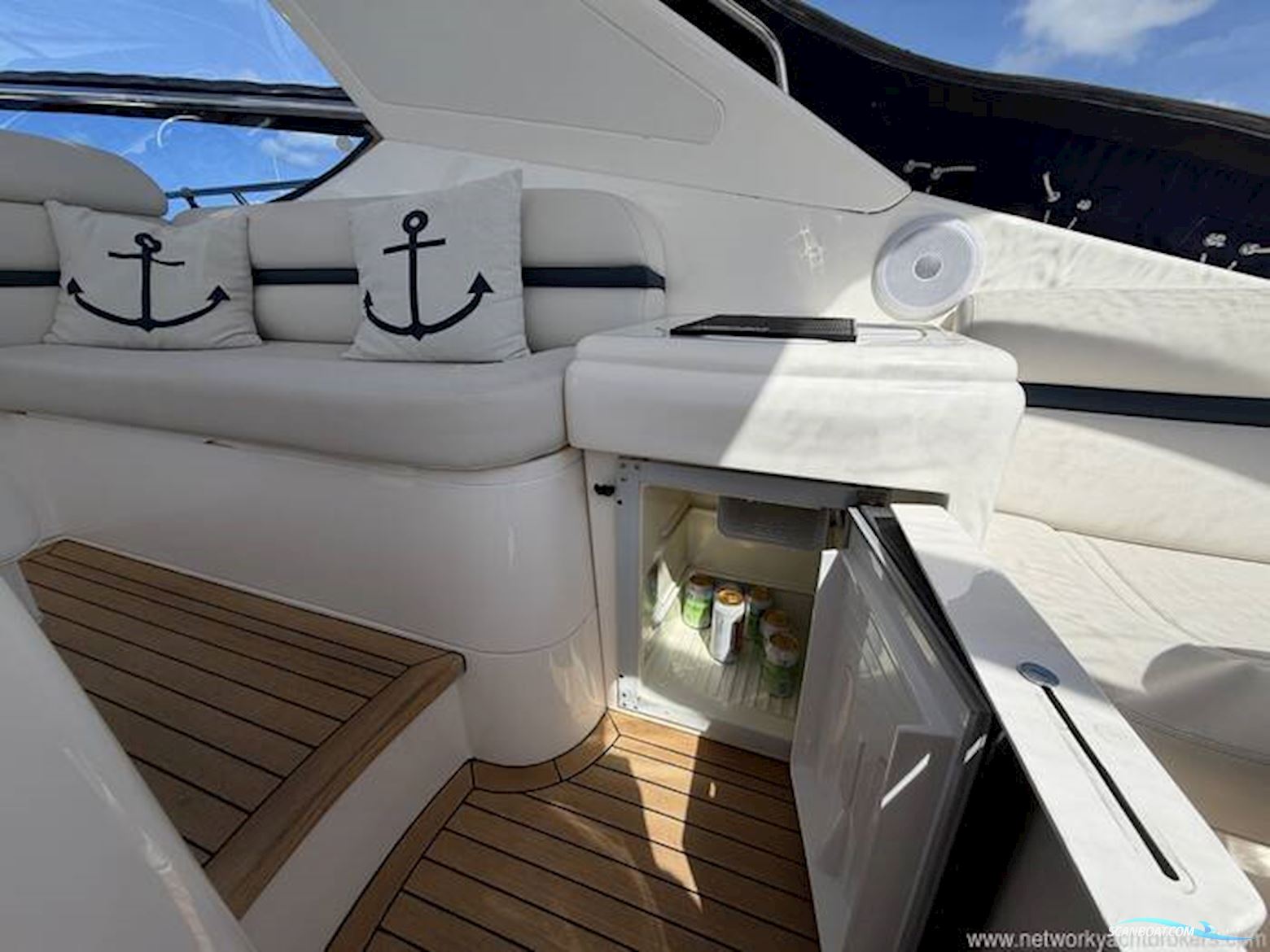 Sealine International S42