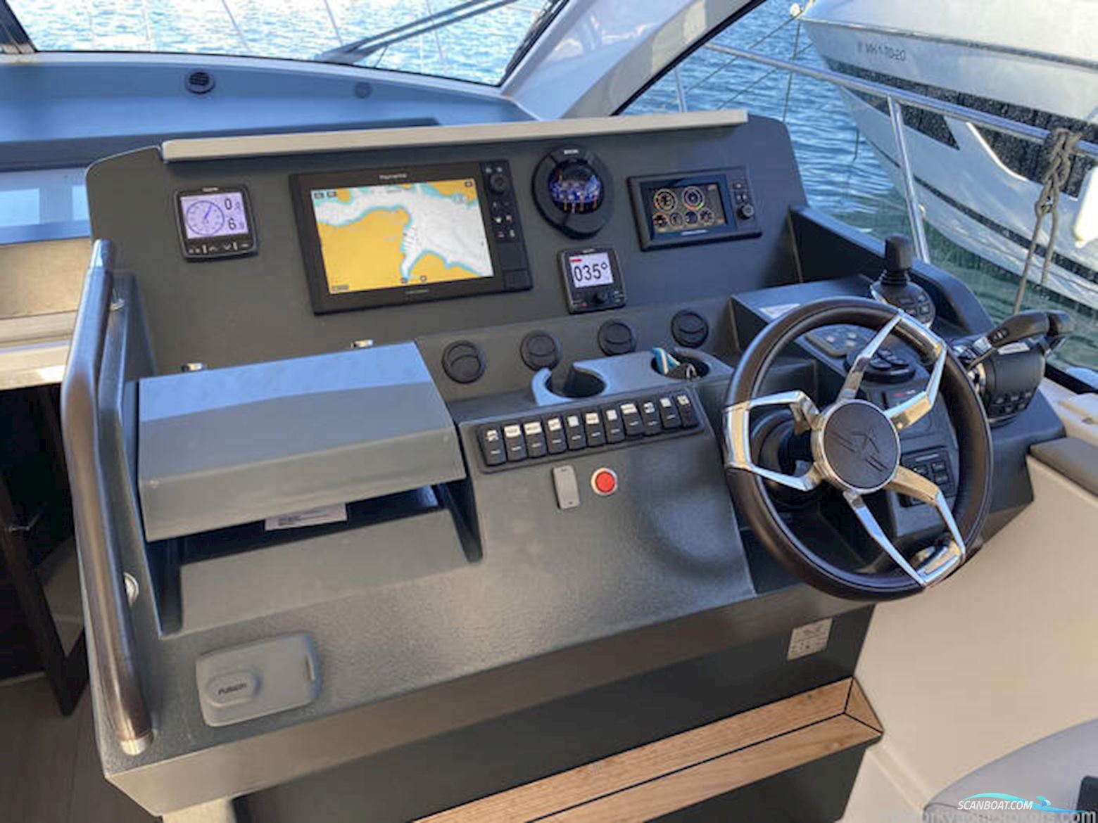 Sealine International S450