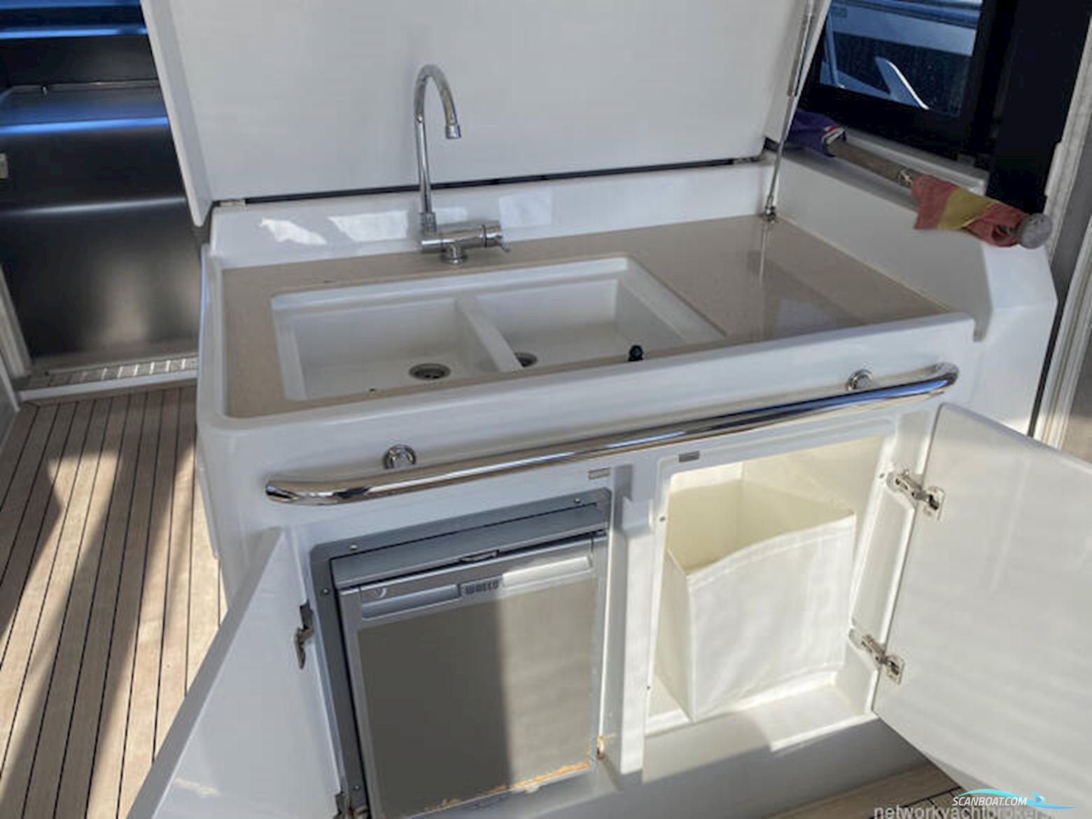 Sealine International S450