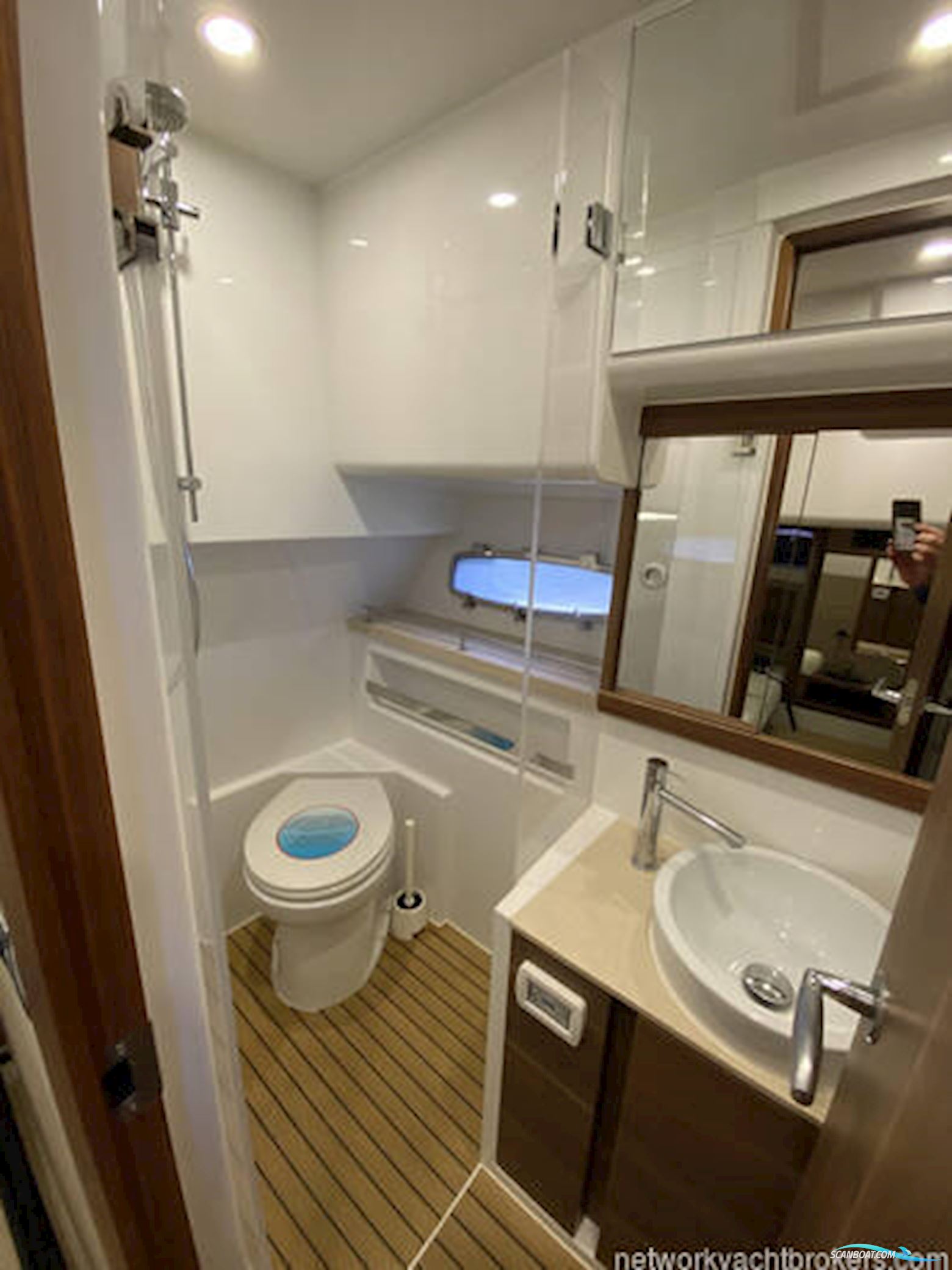 Sealine International S450