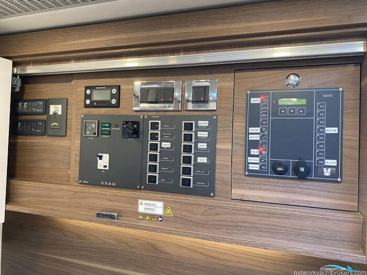 Sealine International S450