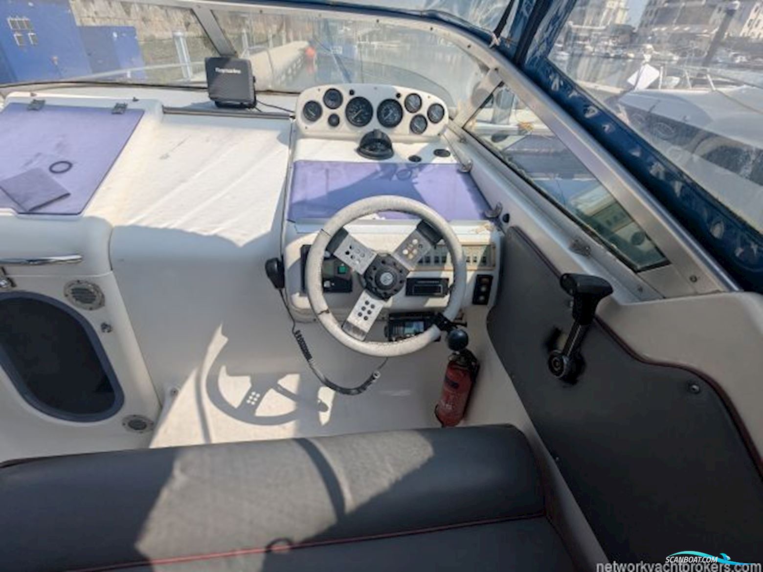 Sealine International Senator 230