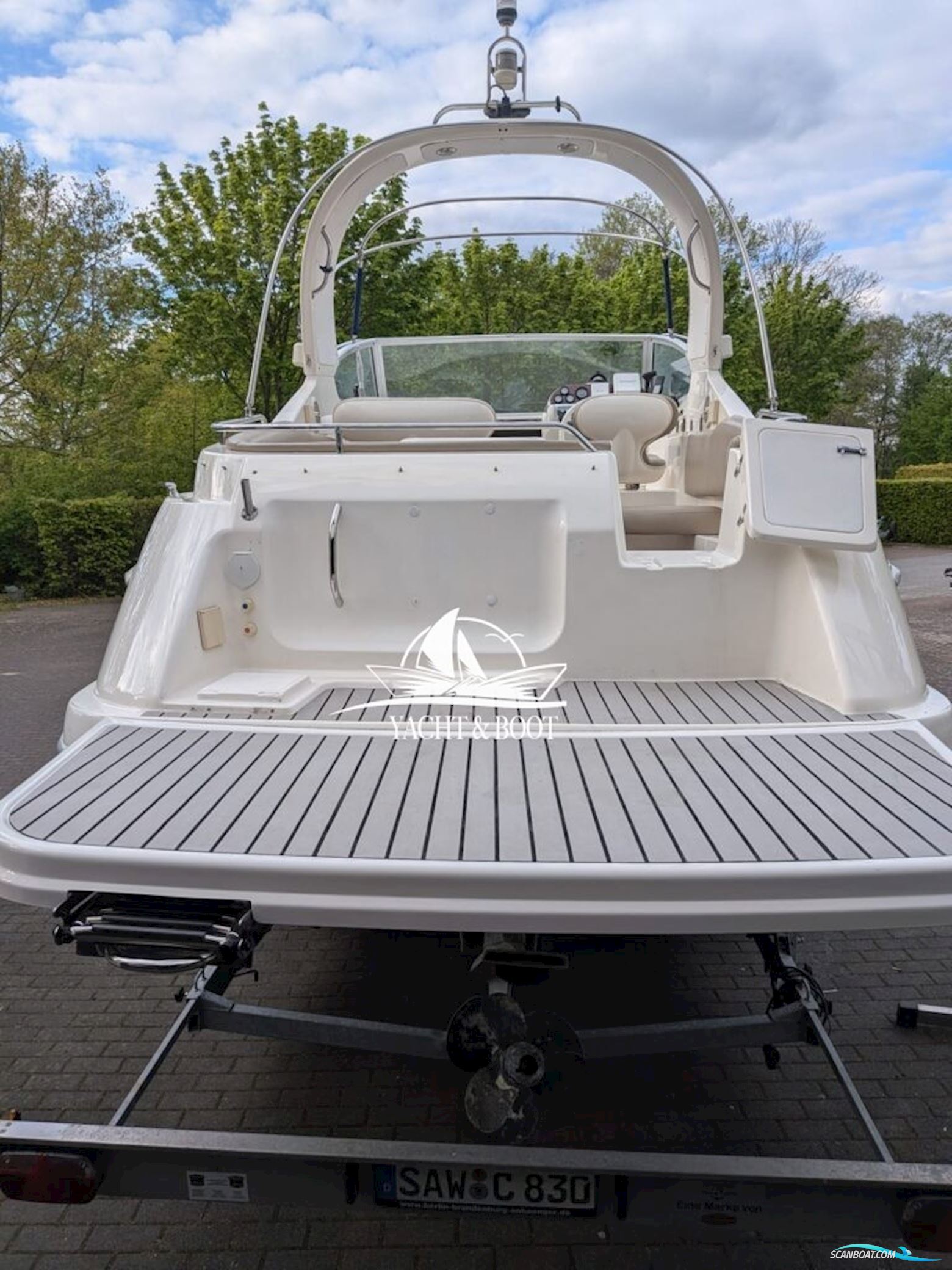 Sealine S 270