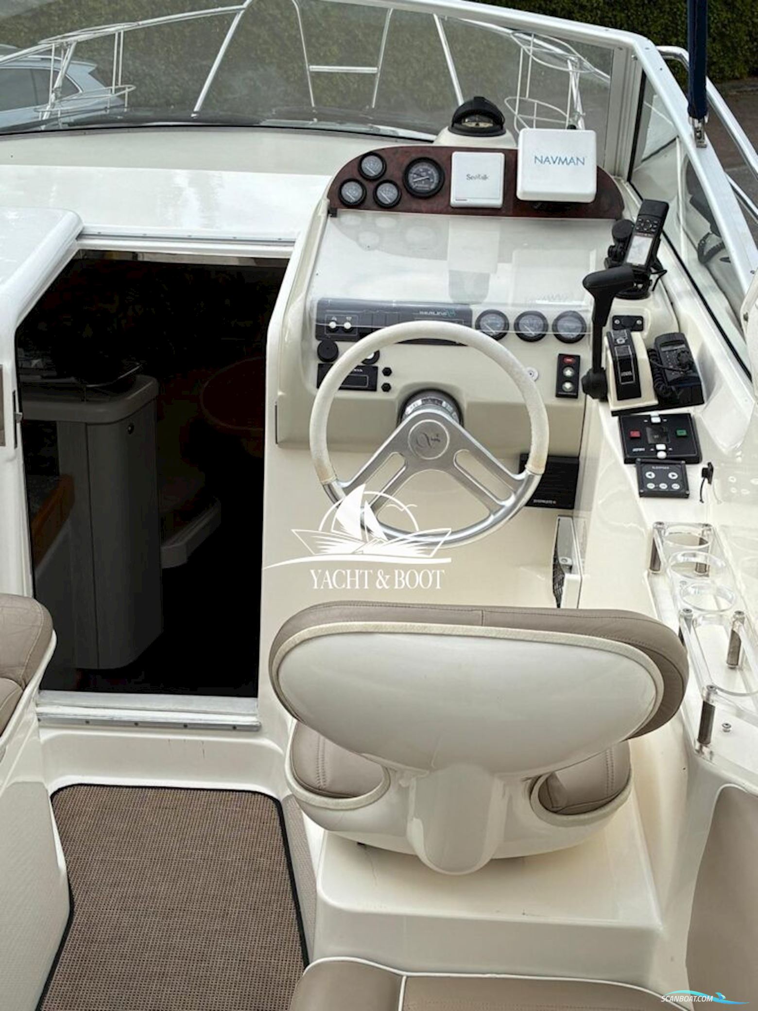 Sealine S 270
