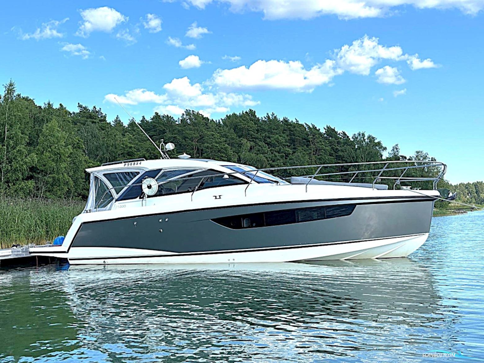 Sealine S330