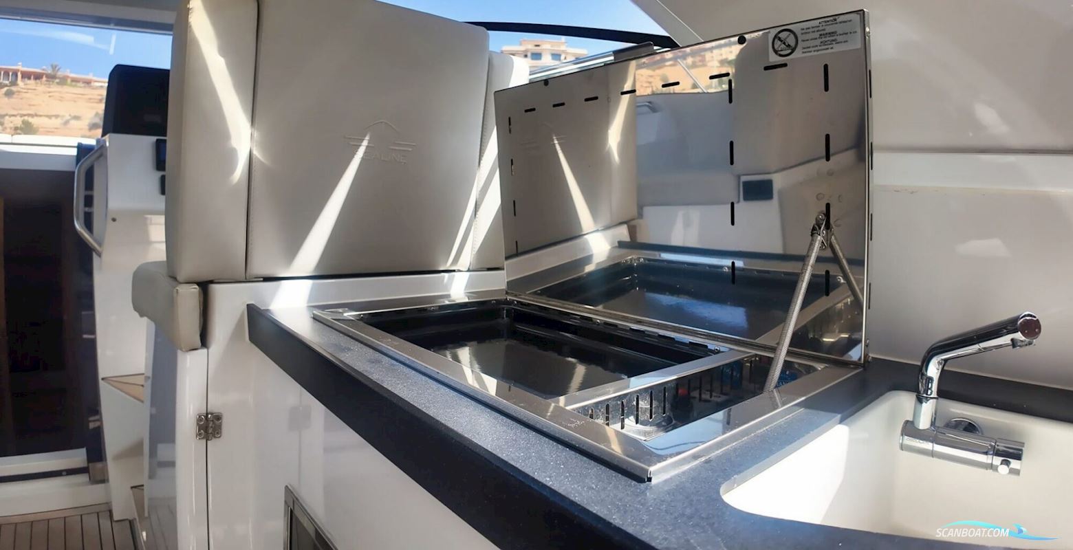 Sealine S335