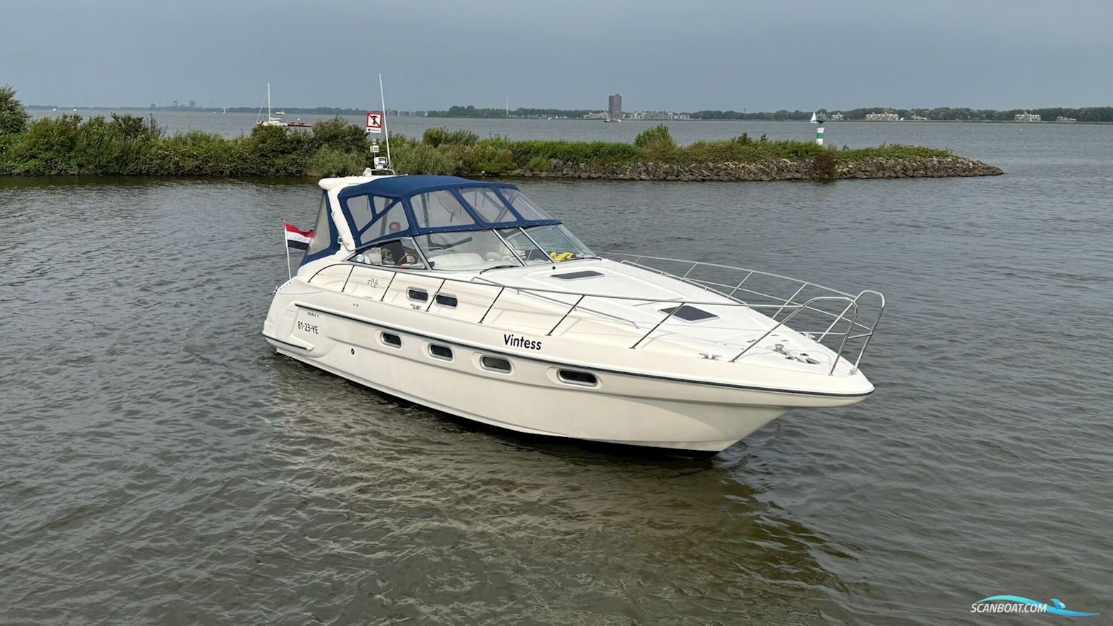 Sealine S37