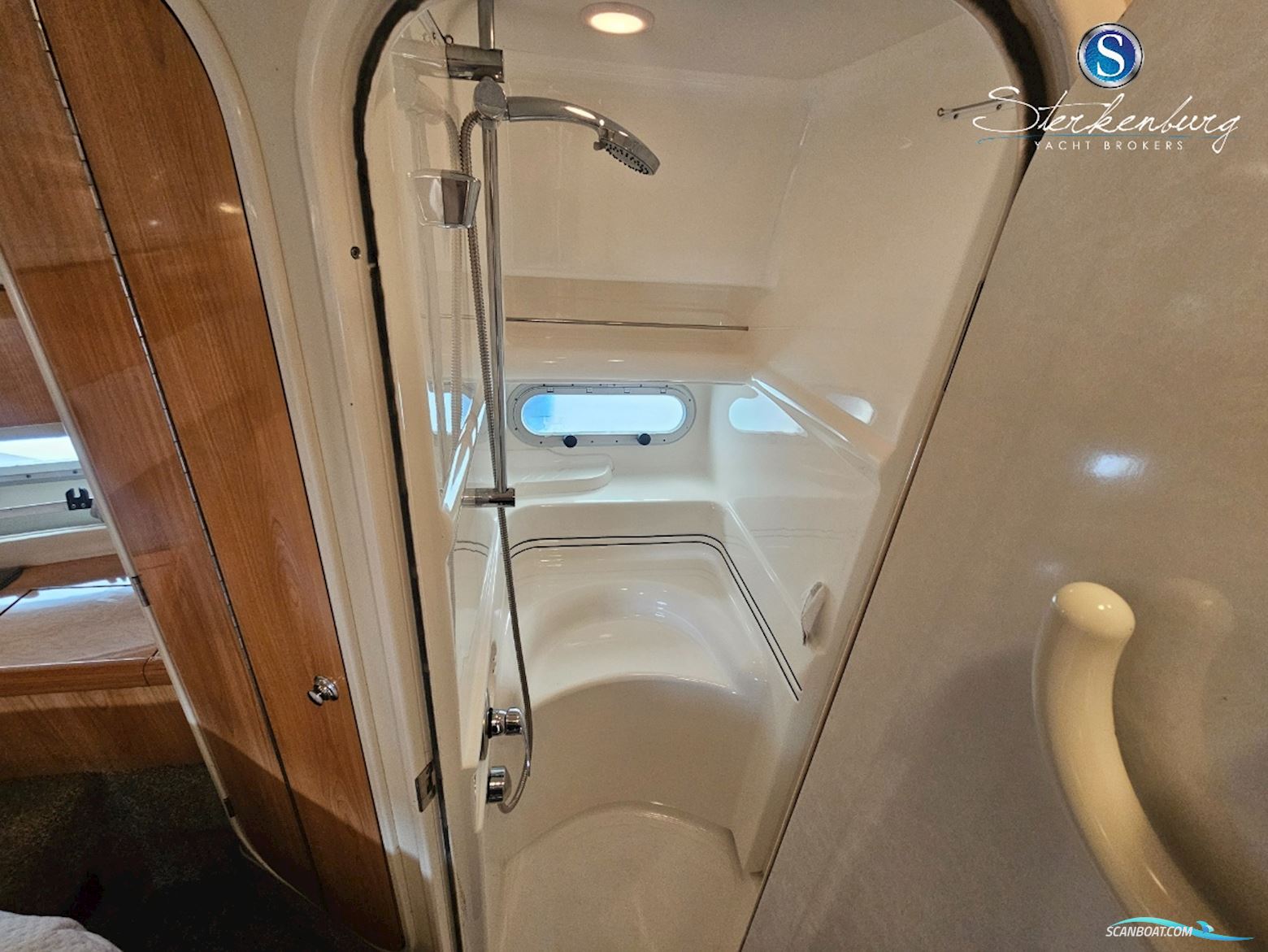 Sealine S37