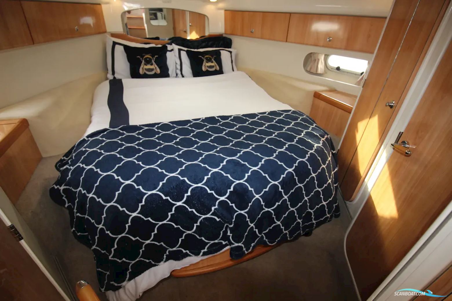 Sealine S37