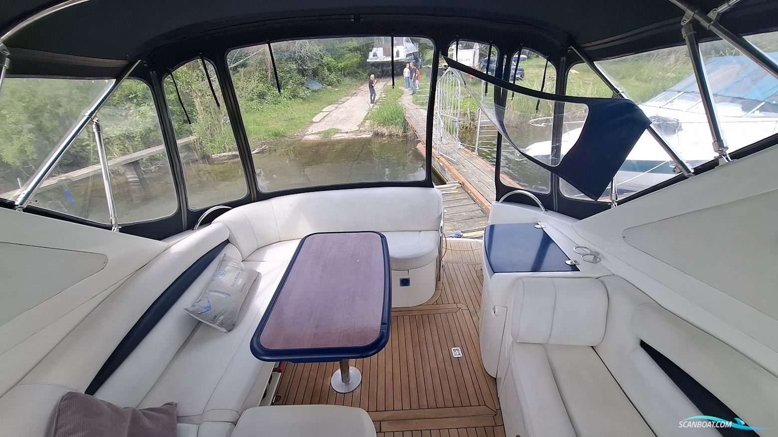 Sealine S38 Sports open