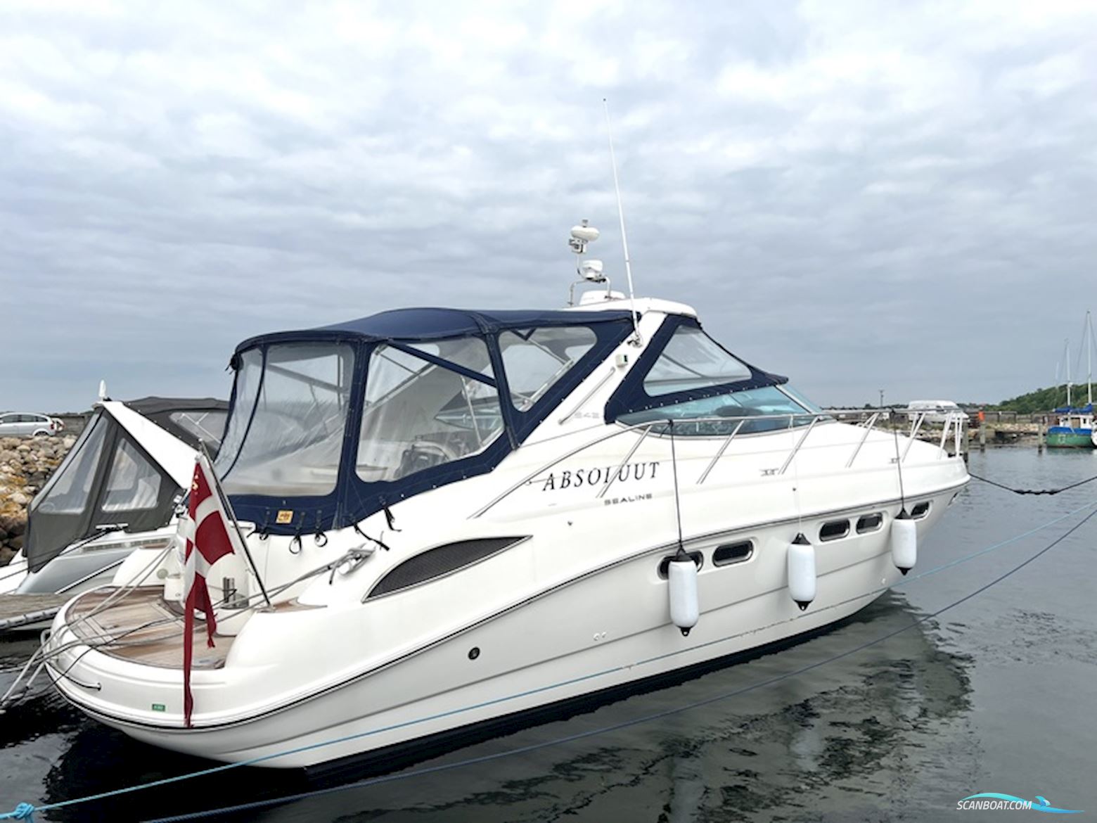 Sealine S42