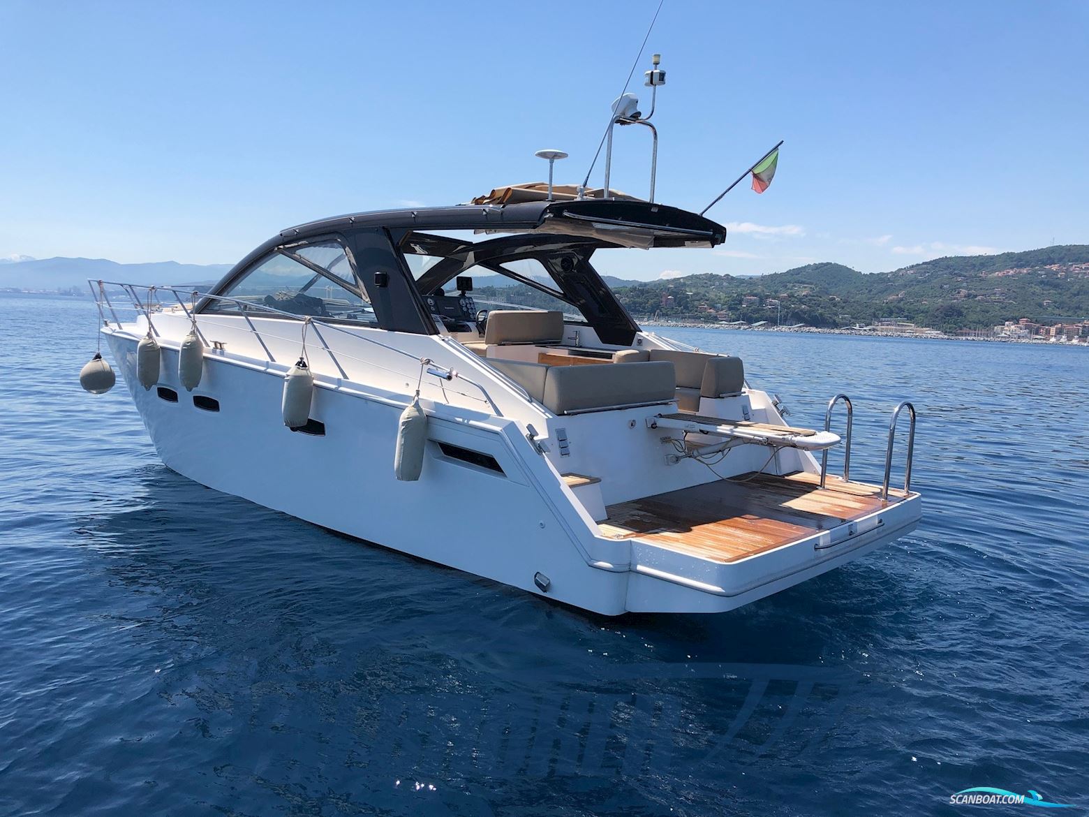 Sealine SC 35