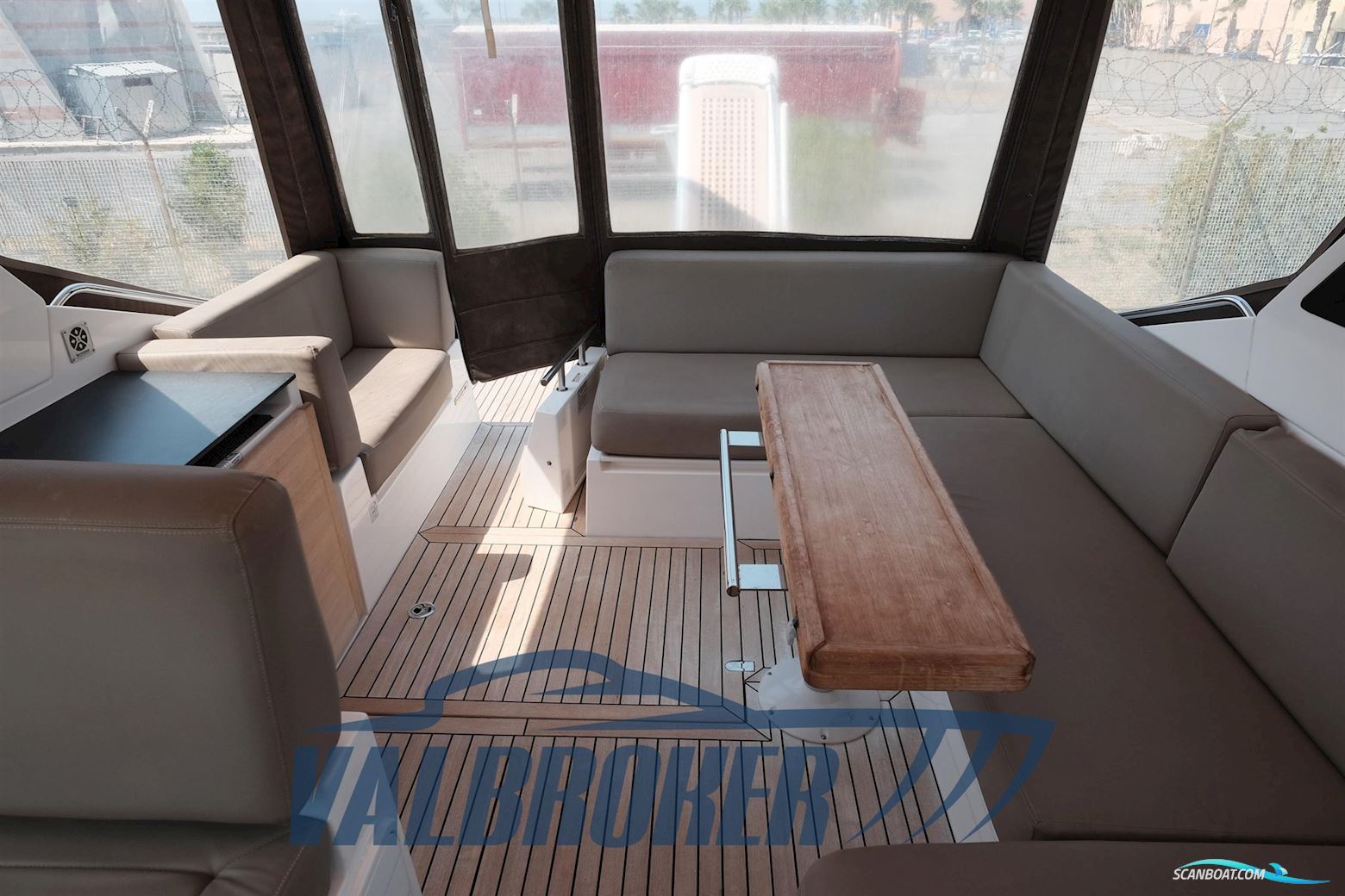Sealine SC 35